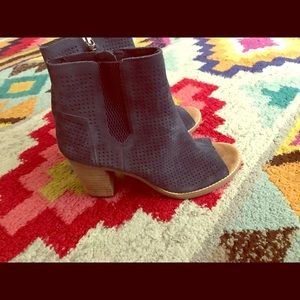 TOMS navy suede peep toe heels - Size 7